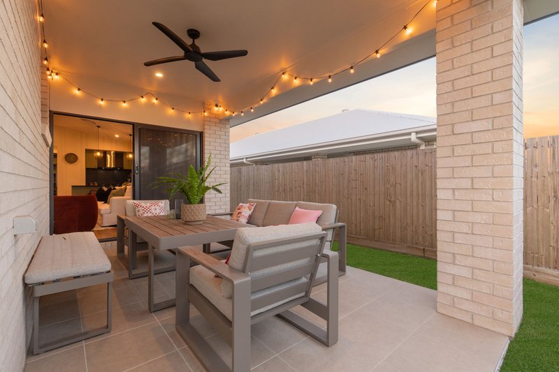 Photo - 27 Sahara Street, Greenbank QLD 4124 - Image 21