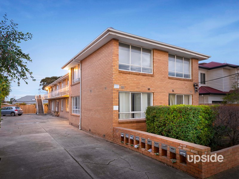 Photo - 2/7 Saltley Street, South Kingsville VIC 3015 - Image 8