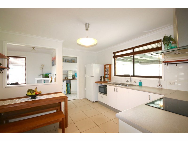 Photo - 27 Sanctuary Point Road, Sanctuary Point NSW 2540 - Image 3