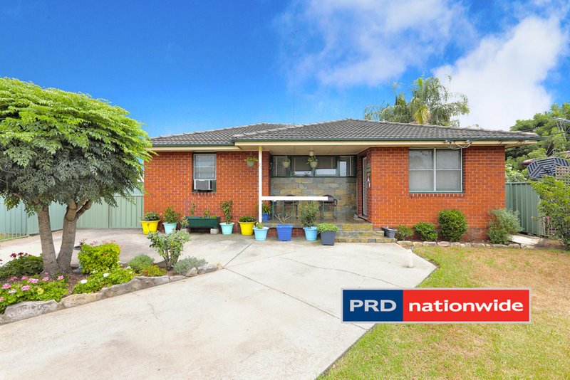 Photo - 27 Sandakan Crescent, Lethbridge Park NSW 2770 - Image 1