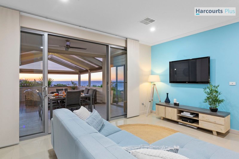 Photo - 27 Sandpiper Terrace, Hallett Cove SA 5158 - Image 12