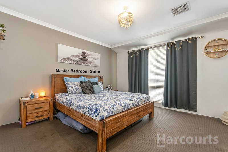 Photo - 27 Sandridge Street, Banksia Grove WA 6031 - Image 10