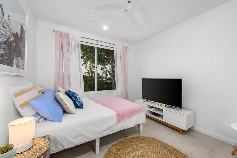 Photo - 2/7 Sapphire Street, Hollywell QLD 4216 - Image 21