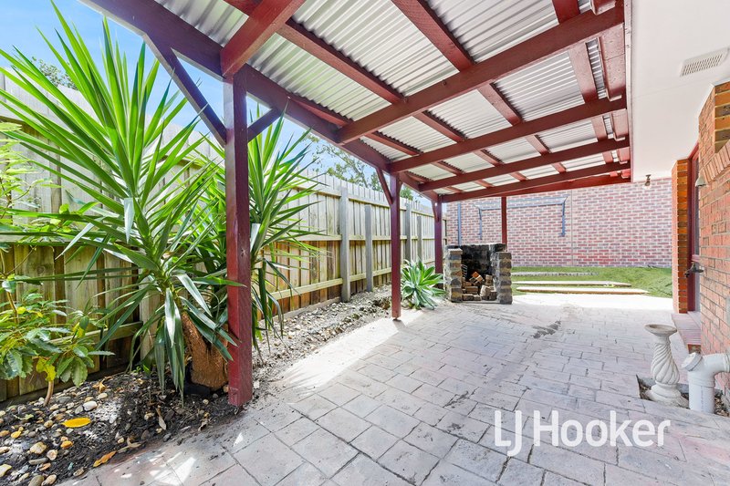 Photo - 27 Sarah Place, Hampton Park VIC 3976 - Image 11