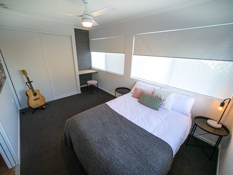 Photo - 27 Saturn Street, Capalaba QLD 4157 - Image 8