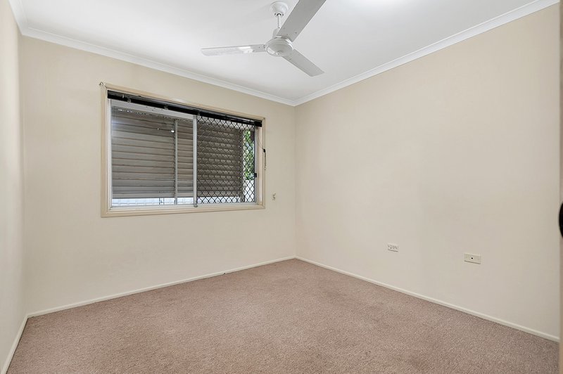 Photo - 27 Saturn Street, Capalaba QLD 4157 - Image 11