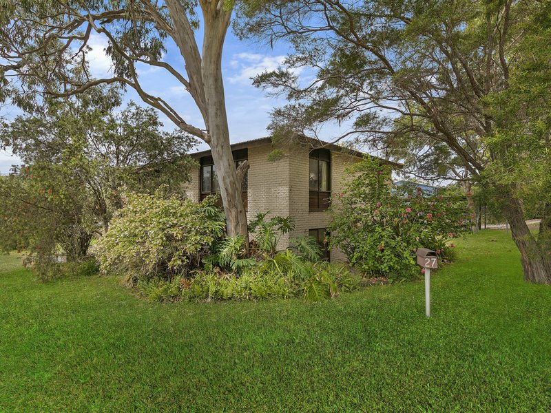 Photo - 27 Scenic Drive, Budgewoi NSW 2262 - Image 7