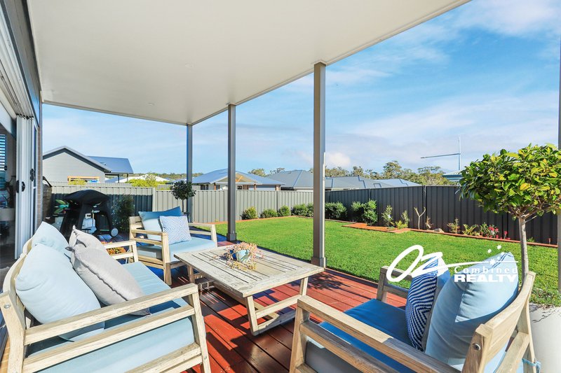 Photo - 27 Seagrass Avenue, Vincentia NSW 2540 - Image 2