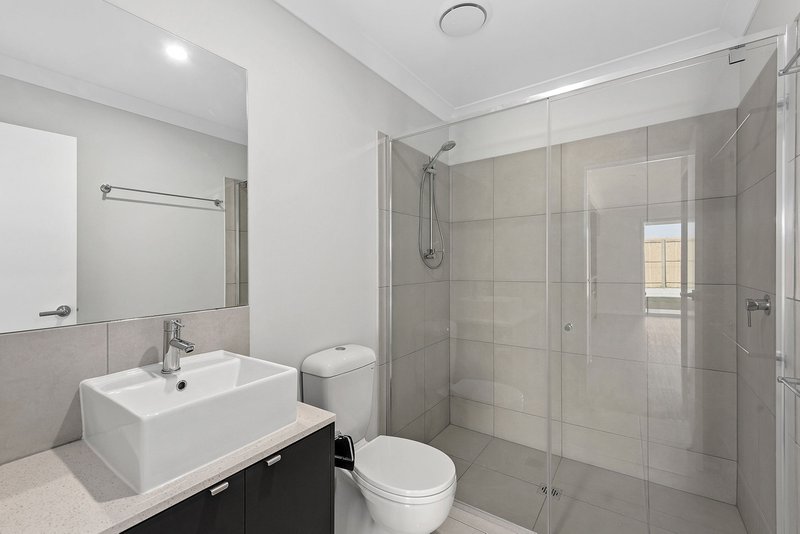 Photo - 2/7 Seaspray Court, Deception Bay QLD 4508 - Image 5