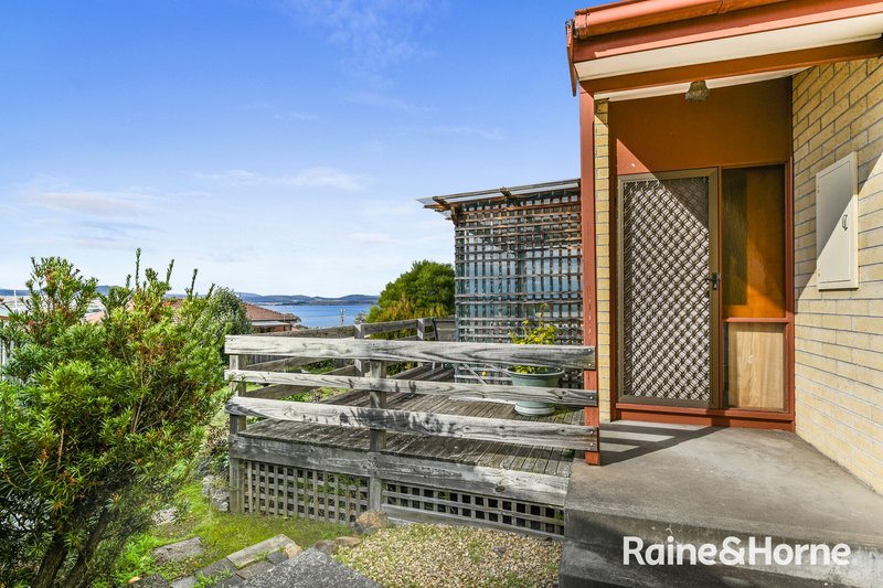 27 Second Avenue, Midway Point TAS 7171