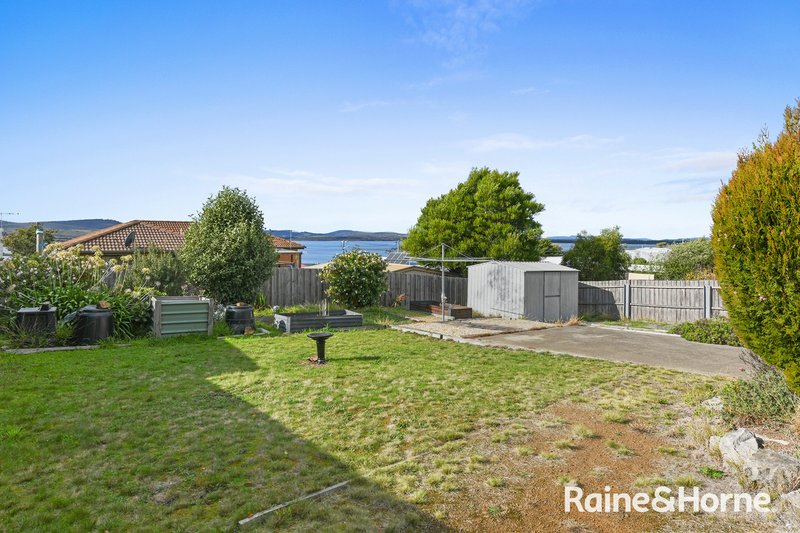 Photo - 27 Second Avenue, Midway Point TAS 7171 - Image 4