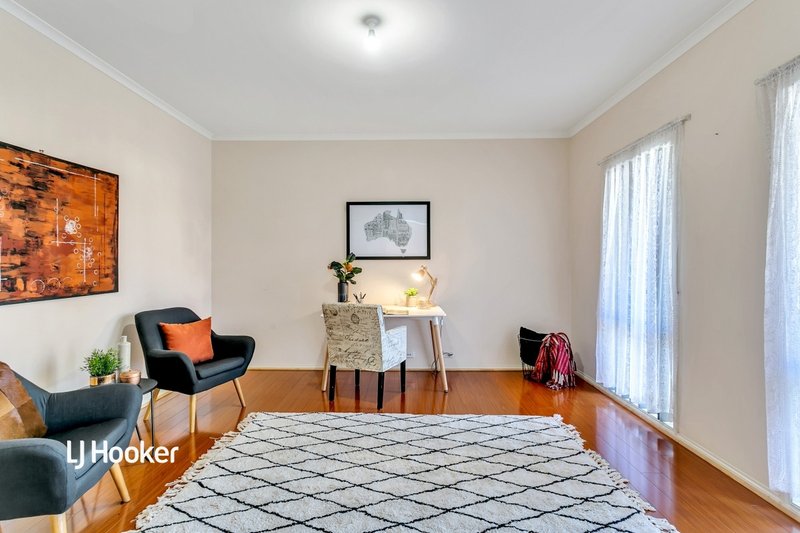 Photo - 27 Sheaoak Drive, Mawson Lakes SA 5095 - Image 14