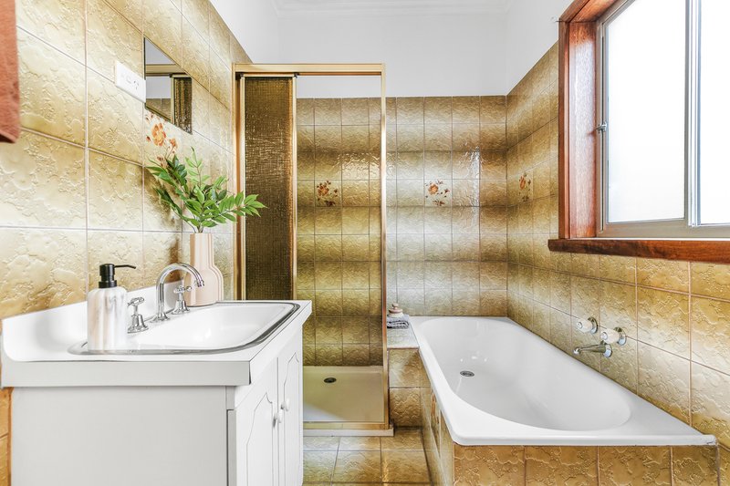 Photo - 27 Sheffield Street, Coburg VIC 3058 - Image 12