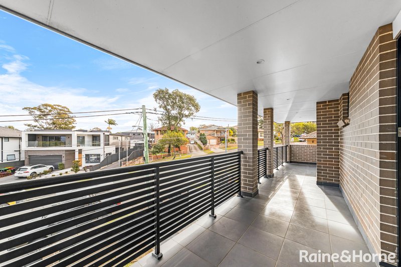 Photo - 27 Simmat Avenue, Condell Park NSW 2200 - Image 14