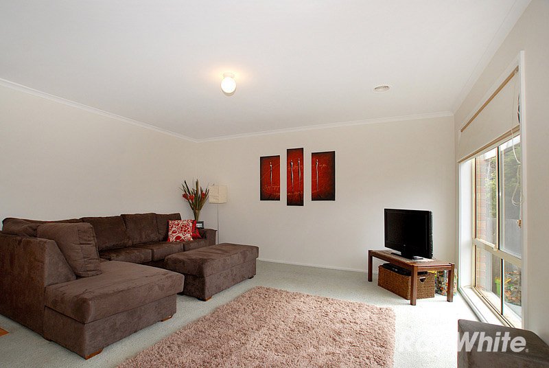 Photo - 2/7 Simpson Road, Ferntree Gully VIC 3156 - Image 4