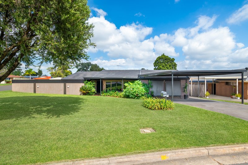 27 Singleton Avenue, Werrington County NSW 2747