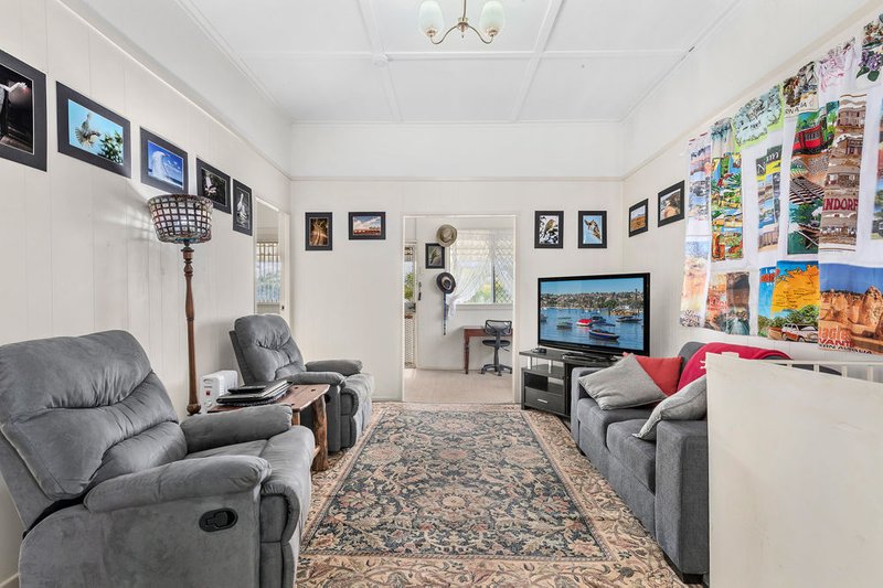 Photo - 27 Sorrento Street, Margate QLD 4019 - Image 3