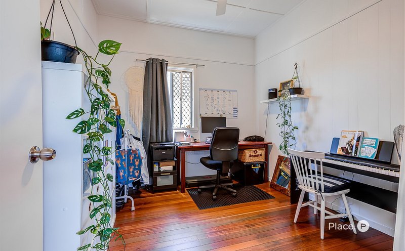 Photo - 27 Sorrento Street, Margate QLD 4019 - Image 10