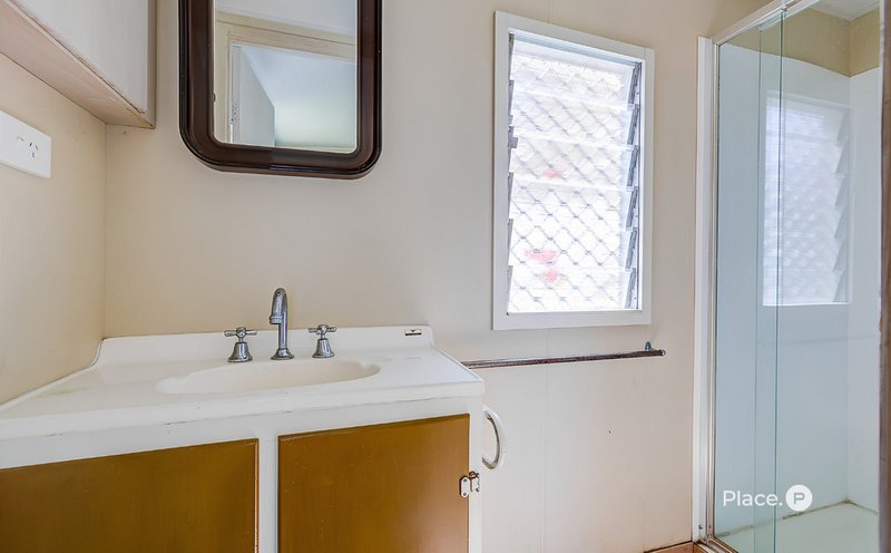 Photo - 27 Sorrento Street, Margate QLD 4019 - Image 15