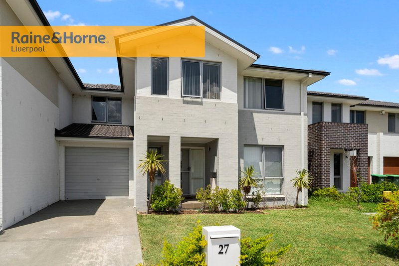 27 Sovereign Circuit, Glenfield NSW 2167