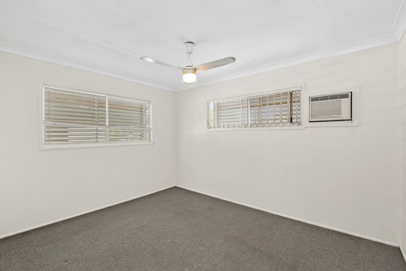 Photo - 27 Spring Street, Deception Bay QLD 4508 - Image 5