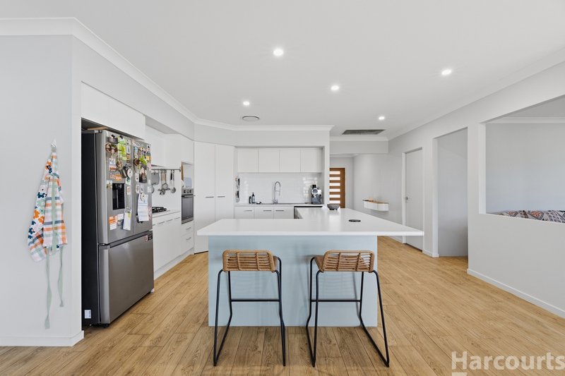 Photo - 27 Springfields Drive, Greenhill NSW 2440 - Image 4