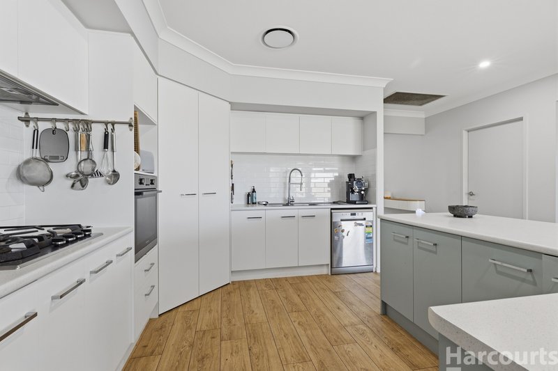 Photo - 27 Springfields Drive, Greenhill NSW 2440 - Image 5