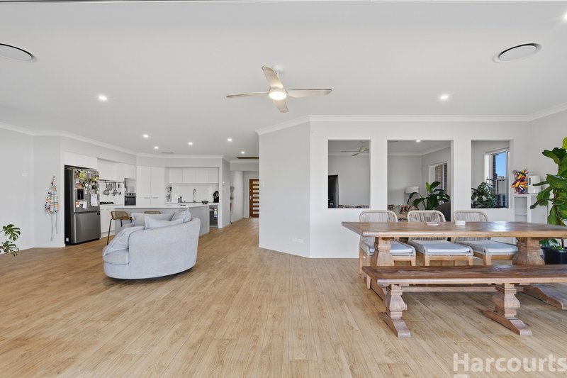 Photo - 27 Springfields Drive, Greenhill NSW 2440 - Image 7