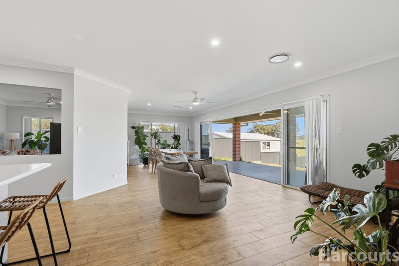 Photo - 27 Springfields Drive, Greenhill NSW 2440 - Image 8