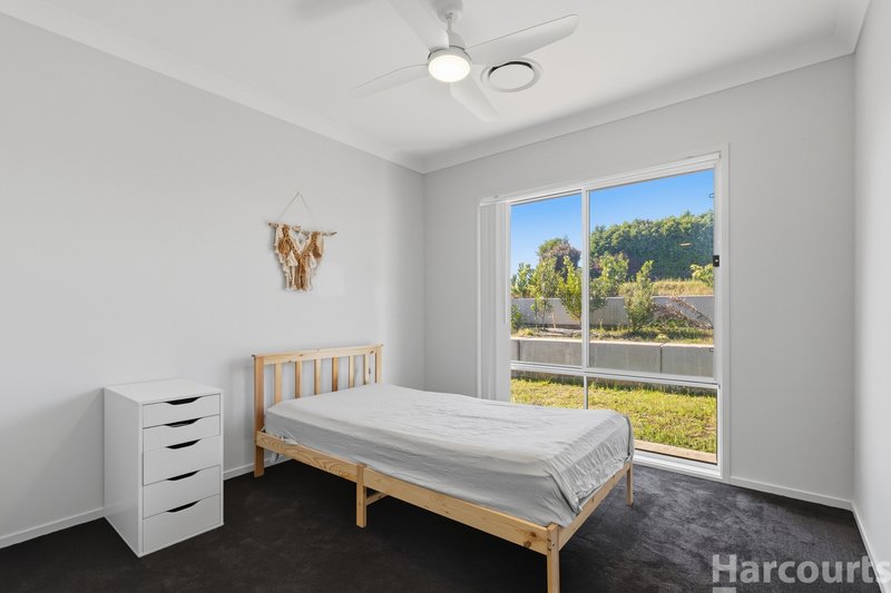Photo - 27 Springfields Drive, Greenhill NSW 2440 - Image 13