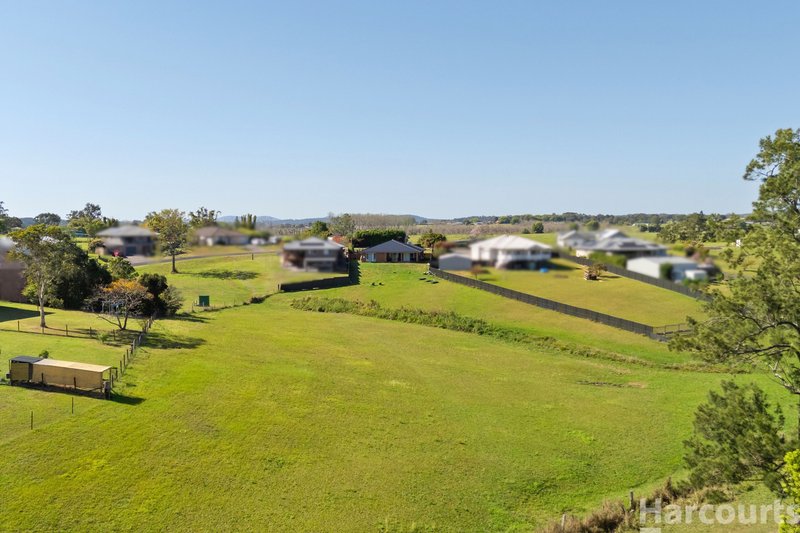 Photo - 27 Springfields Drive, Greenhill NSW 2440 - Image 25