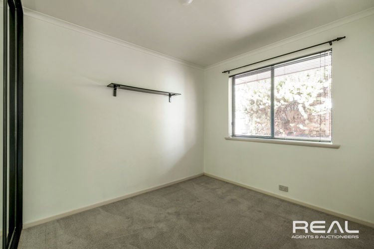 Photo - 27 St Buryan Crescent, Golden Grove SA 5125 - Image 14