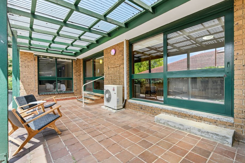 Photo - 27 Stableford Avenue, Glen Waverley VIC 3150 - Image 16