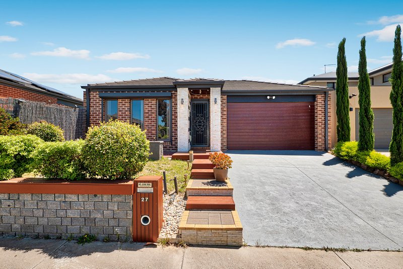 27 Stanford Street, Cranbourne West VIC 3977