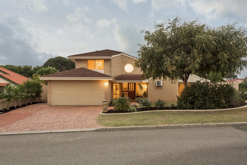 27 Stewart Way, Kardinya WA 6163