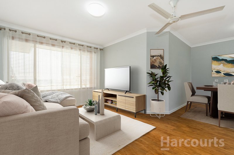 Photo - 27 Straitsman Way, Currambine WA 6028 - Image 4