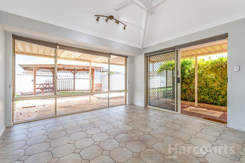 Photo - 27 Straitsman Way, Currambine WA 6028 - Image 9