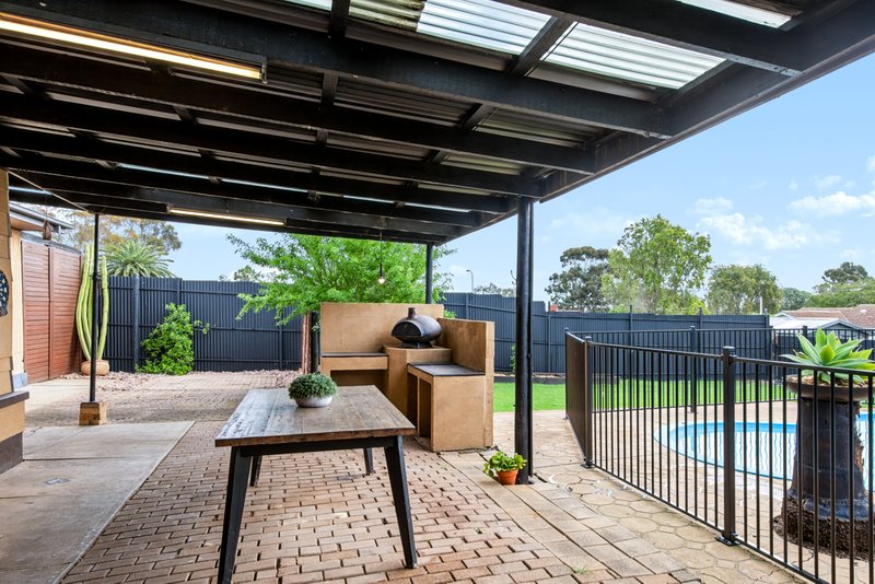 Photo - 27 Stratton Road, Elizabeth Downs SA 5113 - Image 11