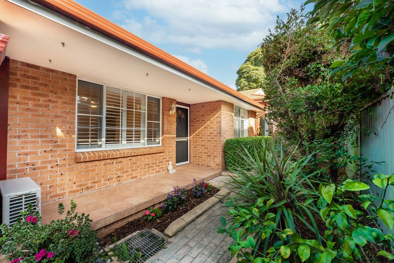 Photo - 2/7 Stuart Street, Helensburgh NSW 2508 - Image 2