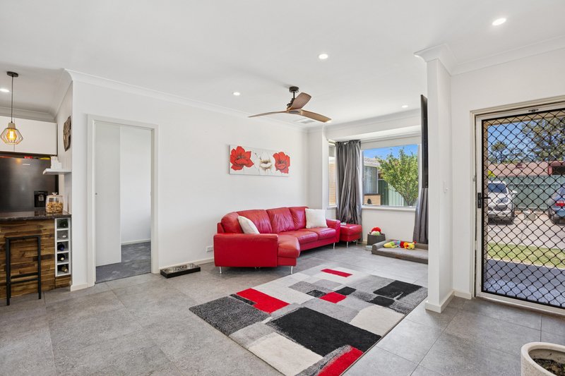 Photo - 2/7 Sturdee Street, Broadview SA 5083 - Image 2