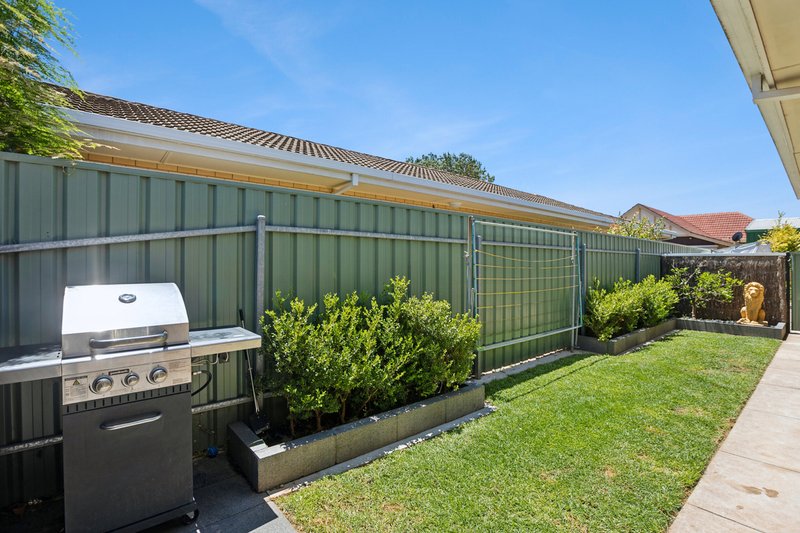 Photo - 2/7 Sturdee Street, Broadview SA 5083 - Image 12