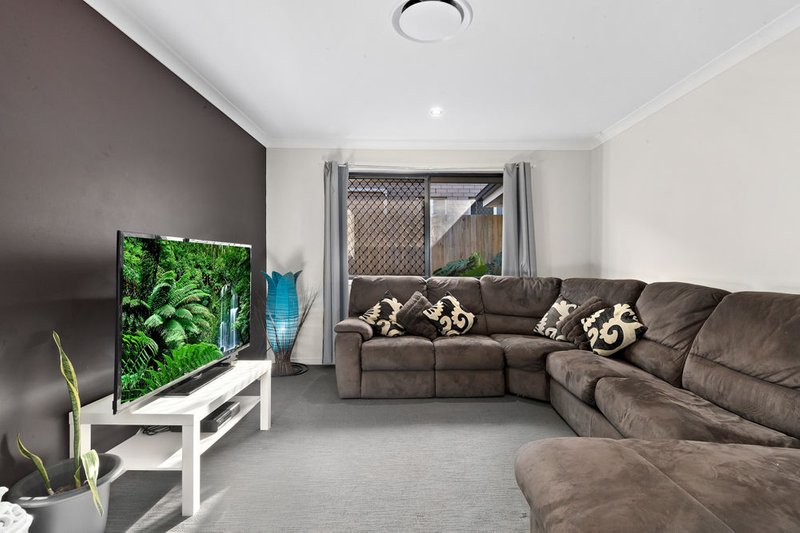 Photo - 27 Summit Street, Griffin QLD 4503 - Image 10