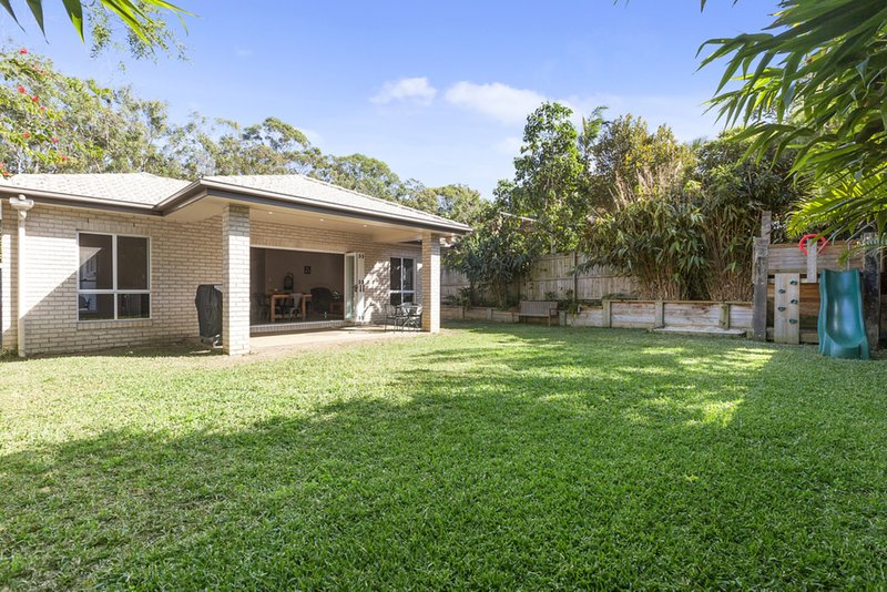 Photo - 27 Sunset Way, Cooroibah QLD 4565 - Image 12