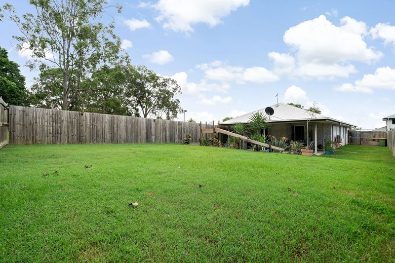 Photo - 27 Sunstone Court, Logan Reserve QLD 4133 - Image 10