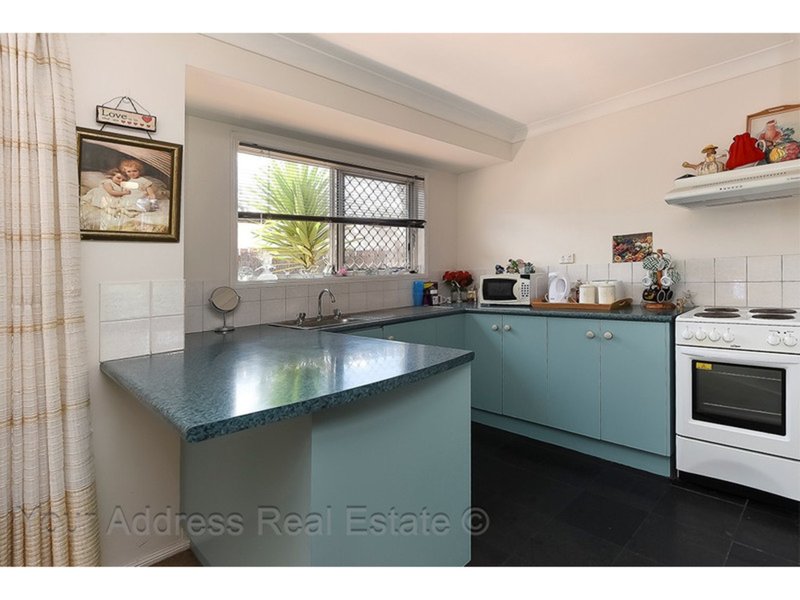 Photo - 2/7 Sussex Street, Browns Plains QLD 4118 - Image 2