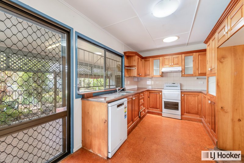 Photo - 27 Svensson Street, Svensson Heights QLD 4670 - Image 4