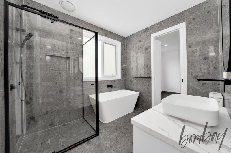 Photo - 27 Swiss Boulevard, Donnybrook VIC 3064 - Image 16