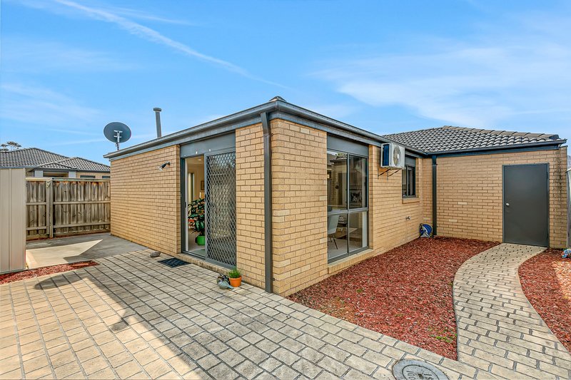 Photo - 2/7 Syme Road, Pakenham VIC 3810 - Image 10