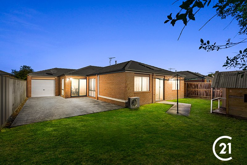 Photo - 27 Syme Road , Pakenham VIC 3810 - Image 16