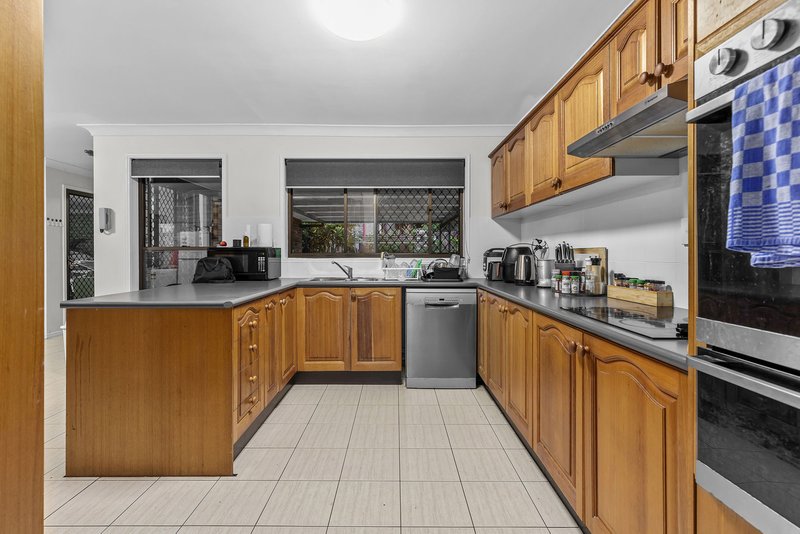 Photo - 27 Takitimu Street, Aspley QLD 4034 - Image 5